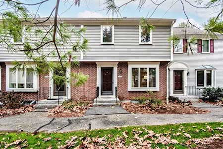 803 Foxwood Cir #803 Peabody, MA 01960