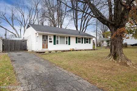 9613 Camille Dr Louisville, KY 40299