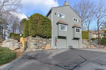 15 Manor House Ln #15 Uxbridge, MA 01569