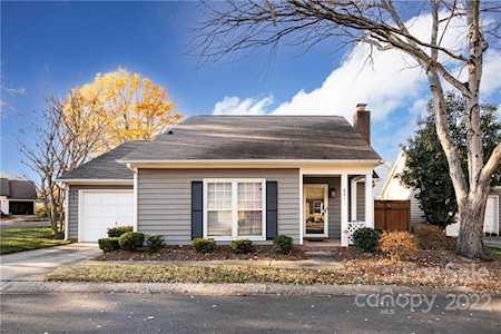 801 Bradford Woods Dr Charlotte, NC 28209
