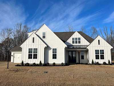 40 Mallard Cv Piperton, TN 38017