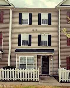 911 Teton Circle #104 Suffolk, VA 23435