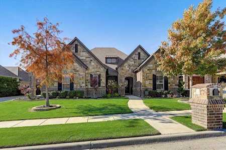 8361 Saddlebrook Drive North Richland Hills, TX 76182