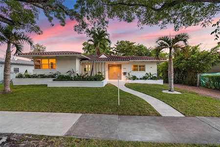 450 NE 105th St Miami Shores, FL 33138