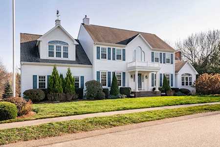 11 Langlee Rd Hingham, MA 02043