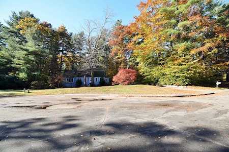 6 Pemmican Way Halifax, MA 02338