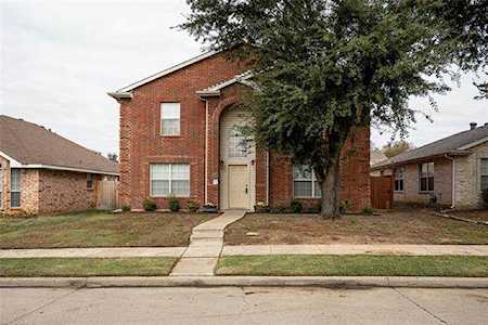 1421 Stella Drive Lewisville, TX 75067