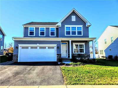 3710 Sweet Meadow Ct Macungie, PA 18062