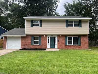 816 Olive Dr Newport News, VA 23601