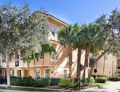 2785 Ravella Way Palm Beach Gardens, FL 33410