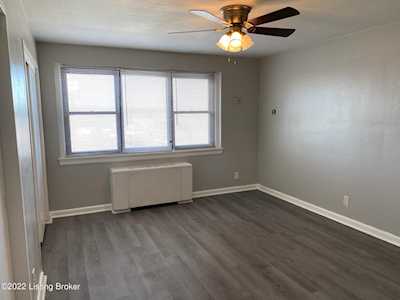 3320 Bardstown Rd #73 Louisville, KY 40218
