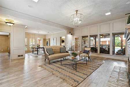 7925 Goodshire Avenue Dallas, TX 75231