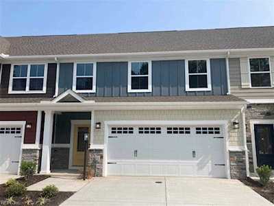 518 Eldridge Ln Chesapeake, VA 23323