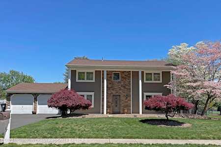 17 Manitoba Way Marlboro, NJ 07746