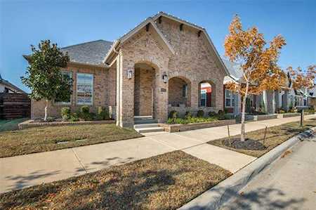 6005 Kessler Drive North Richland Hills, TX 76180
