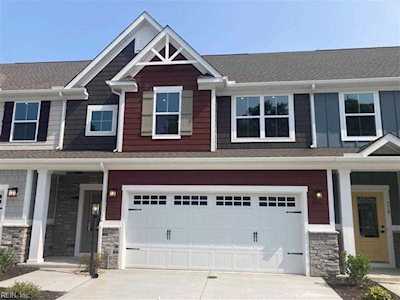 520 Eldridge Ln Chesapeake, VA 23323