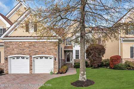 11 Mineral Springs Ln Tinton Falls, NJ 07724