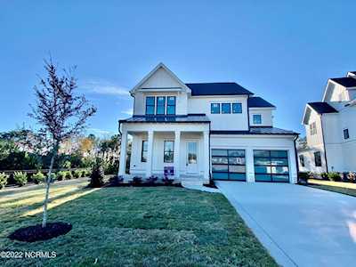 8213 Winding Creek Circle Wilmington, NC 28411