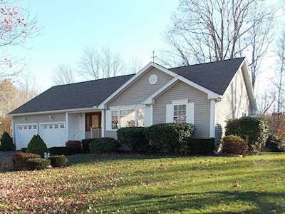 6 Fox Run Cir Auburn, MA 01501