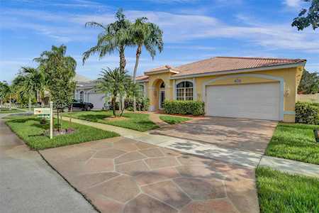 511 SW 178th Way Pembroke Pines, FL 33029