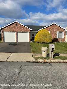 79 Murray Hill Terrace Marlboro, NJ 07746