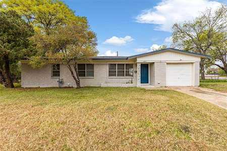 8033 Laura Street North Richland Hills, TX 76180