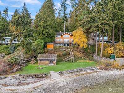14130 Sandy Hook Rd NE Poulsbo, WA 98370