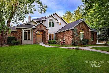 5940 S Schooner Pl Boise, ID 83716