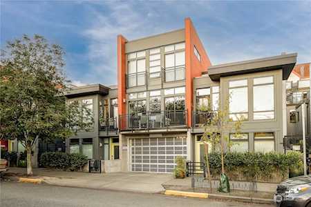 1812 11th Ave #C Seattle, WA 98122