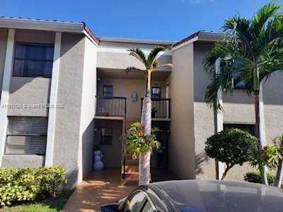 9800 Hammocks Blvd #102-12 Miami, FL 33196
