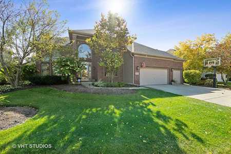 471 W Thornwood Dr South Elgin, IL 60177