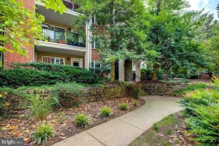3308 Wyndham Circle #121 Alexandria, VA 22302