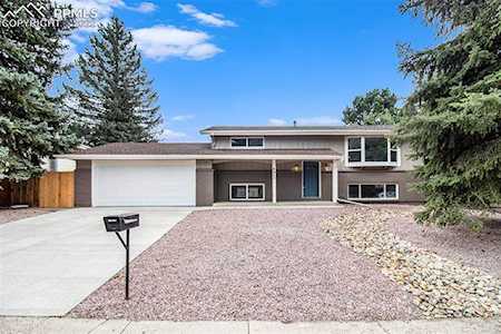 4613 Woodbury Drive Colorado Springs, CO 80915