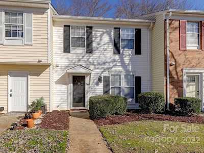 9712 Old Gate Dr Matthews, NC 28105