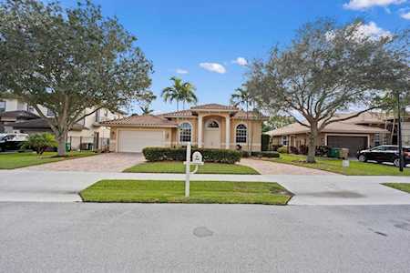 8234 SW 51st Street Davie, FL 33328