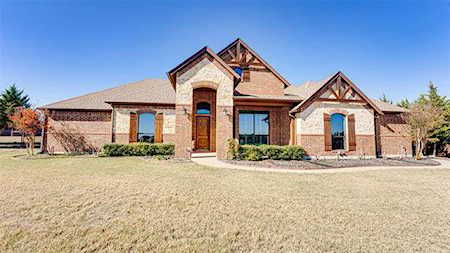 165 Stone Field Court Waxahachie, TX 75167