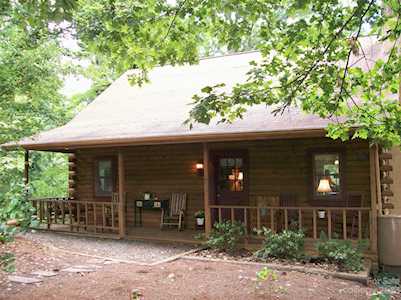 102 Kens Rock Rd Lake Lure, NC 28746