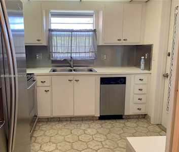 5300 Washington St #S216 Hollywood, FL 33021