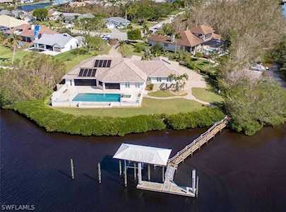 830 Deep Lagoon Ln Fort Myers, FL 33919