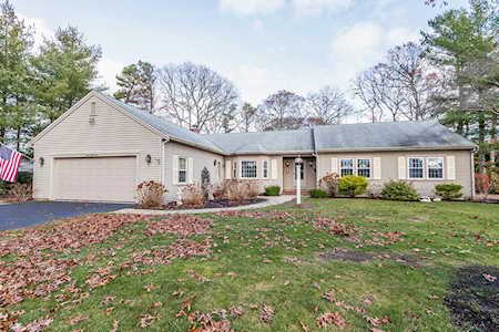 121 Chipping Green Circle South Yarmouth, MA 02664