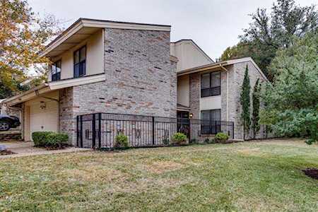 2950 Country Place Circle Carrollton, TX 75006