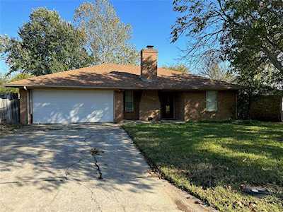 1906 Arkansas Street Gainesville, TX 76240