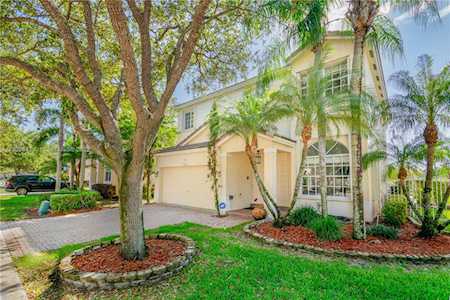 16544 Turquoise Trl Weston, FL 33331