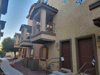 5930 Barbosa Dr #6 North Las Vegas, NV 89031