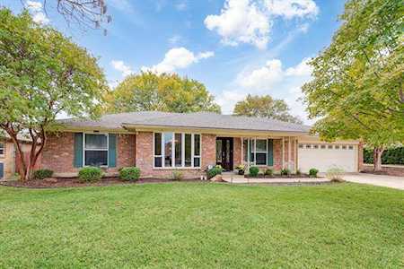 405 Circleview Drive N Hurst, TX 76054