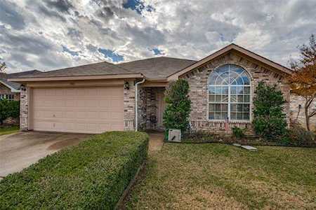 308 Dakota Arlington, TX 76002