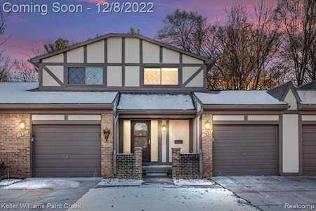 1935 Allenway Rochester Hills, MI 48309