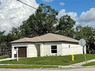 2187 Cranford Ave Fort Myers, FL 33916