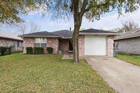 4479 Posada Drive Dallas, TX 75211