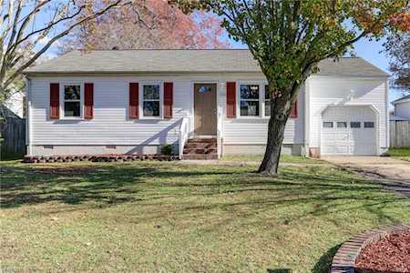 224 Louise Dr Newport News, VA 23601